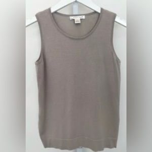August Silk tan lightweight sleeveless sweater size M